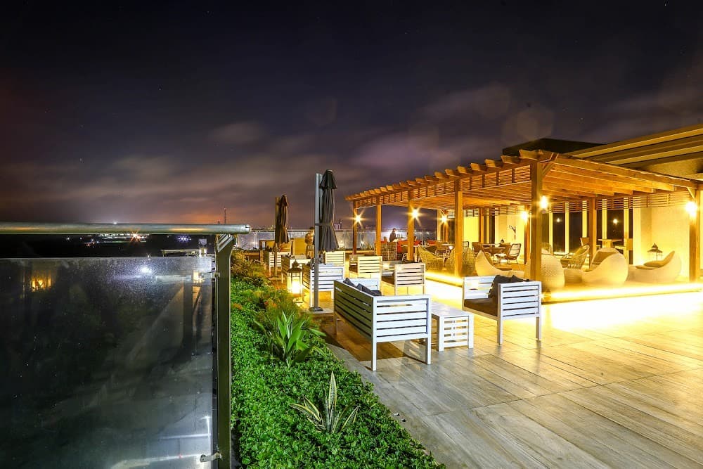The View Rooftop Lounge